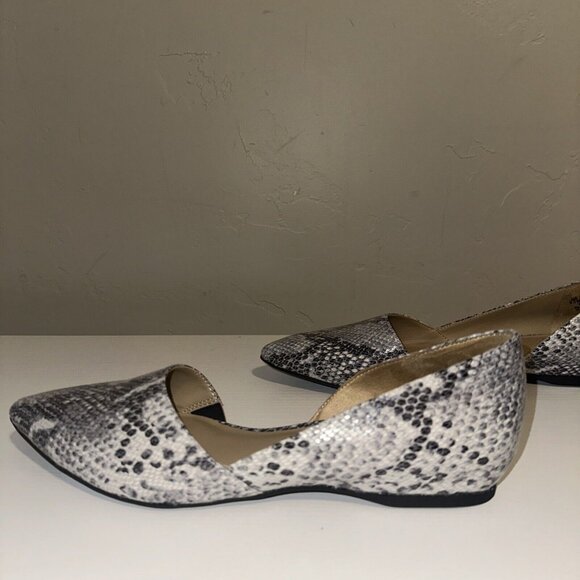 Naturalizer Tennessee Snakeskin Gray Print Pointed Dress Flats New Size 9.5 - Picture 9 of 9